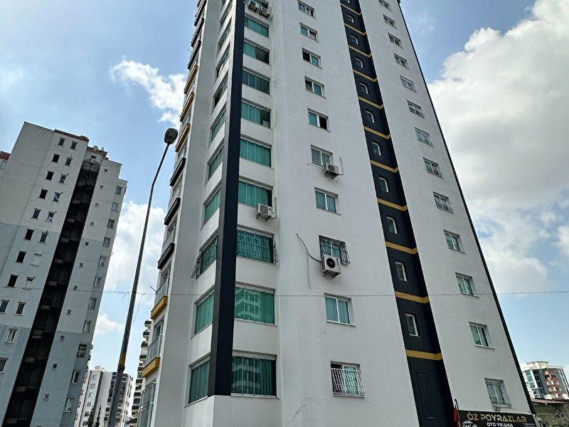 Atabeyden alparslan türkeş bulvari metro mavi̇ bulvar duraği yani 1+1 yüksek ki̇ra geti̇ri̇li̇