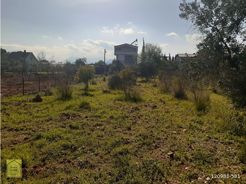 Antalya kepez ki̇ri̇şçi̇lerde 1550m2 vi̇llalik köy i̇çi̇ i̇marli satilik tarla