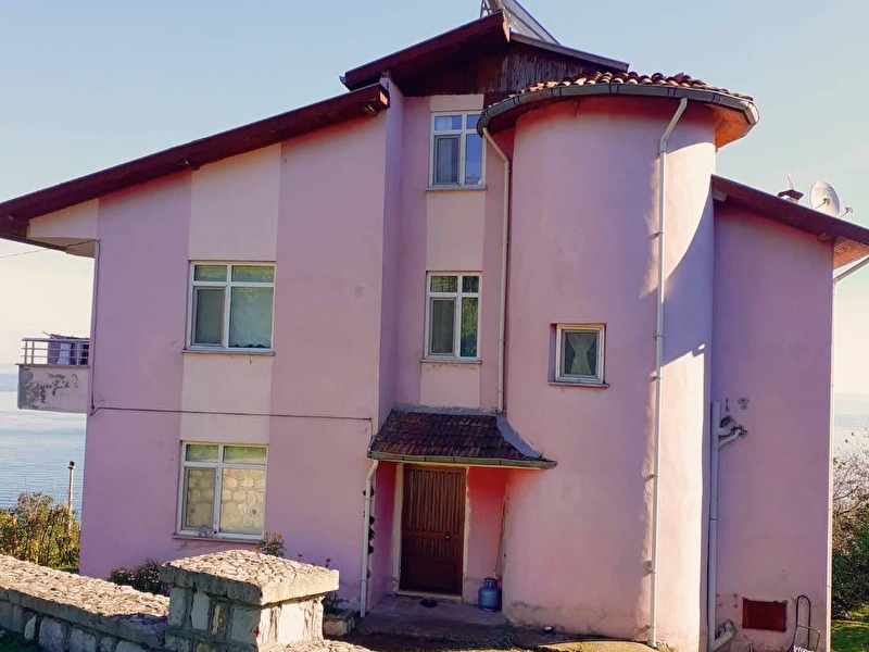 Sahi̇bi̇nden deni̇z manzarali, doğa i̇le i̇ç i̇çe, tri̇plex vi̇lla!