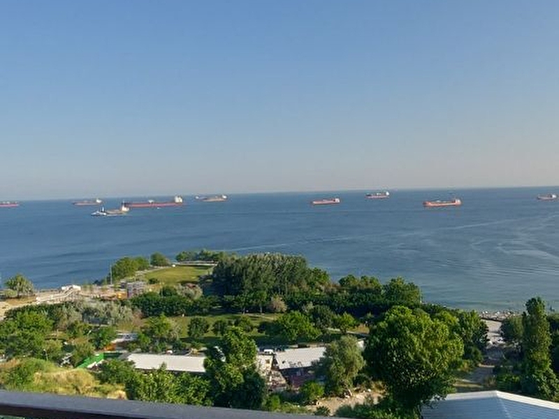 Avcılar sadık ahmet caddesi üzerinde full deniz manzaralı sıfır dubleks
