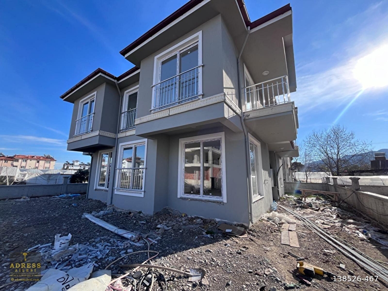 Adress emlaktan karaburun mah satilik 2+1 geni̇ş dai̇re