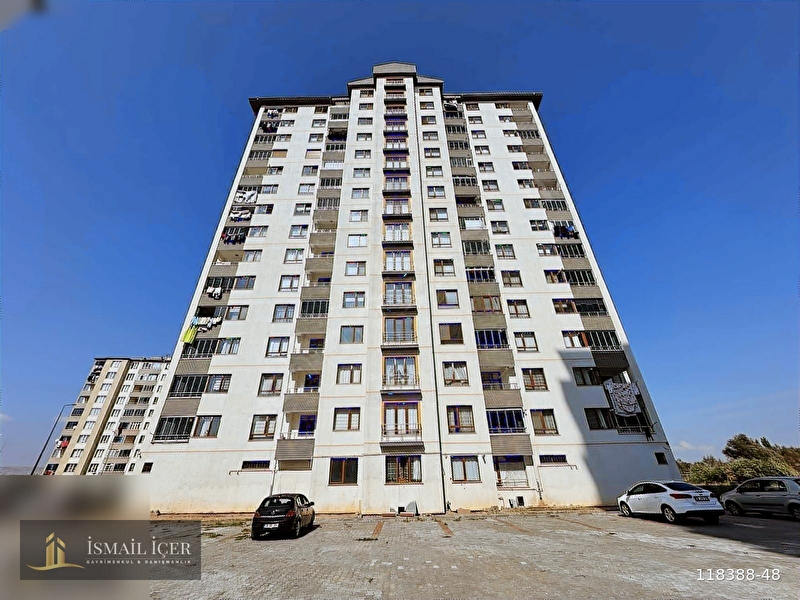 Zümrüt mahallesi̇nde satilik sifir 3+1
