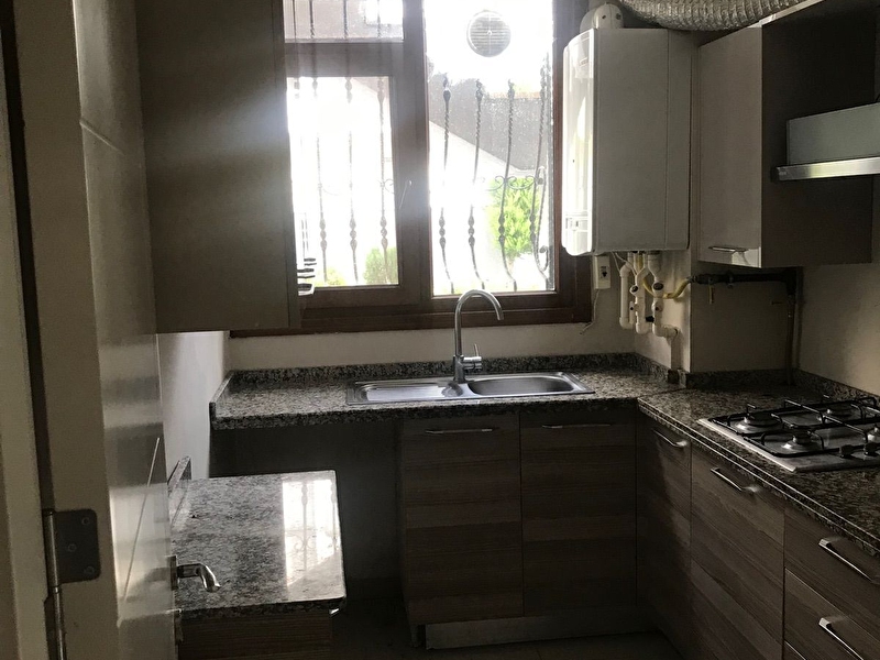 Eta emlak tan bahçelievler de 100 m2 brüt satılık daire muhteşem lokasyonda