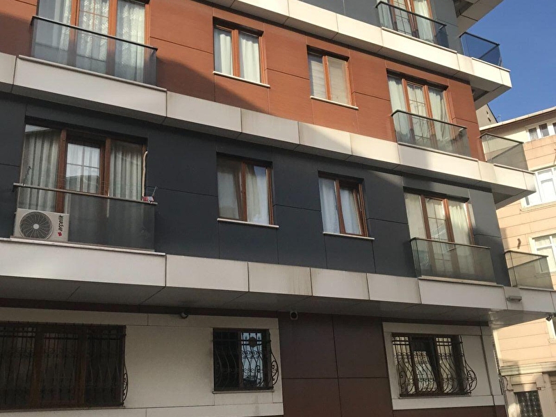 Sultan seli̇m mah.ki̇ralik 2+1 70m2 1.kat balkonlu dai̇re yeni̇ bi̇na​  düz ayak kültür merkezi̇ne caddeye