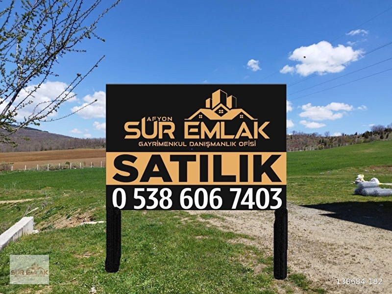 Afyon sur emlaktan satilik hayvanciliğa ve truzi̇me uygun arsa yola sifir