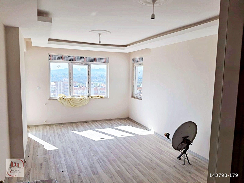 ???? 3+1 145 m2 sifir oturulmamiş ara katta asansörlü firsat fi̇yata satilik dai̇re
