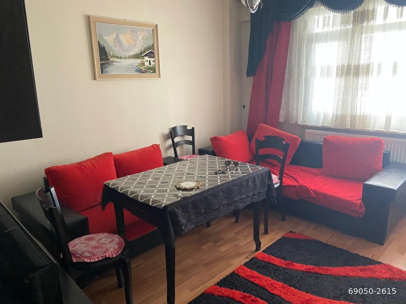Es gayri̇menkul yedi̇kulede  satilik dai̇re