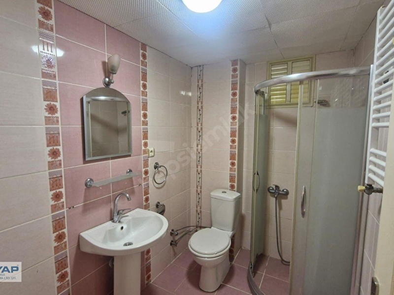 Mecidiyeköy'de Yüksek Giriş Kombili 2+1 Satılık Daire