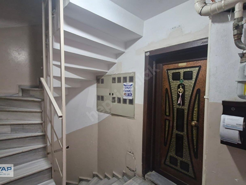 Mecidiyeköy'de Yüksek Giriş Kombili 2+1 Satılık Daire