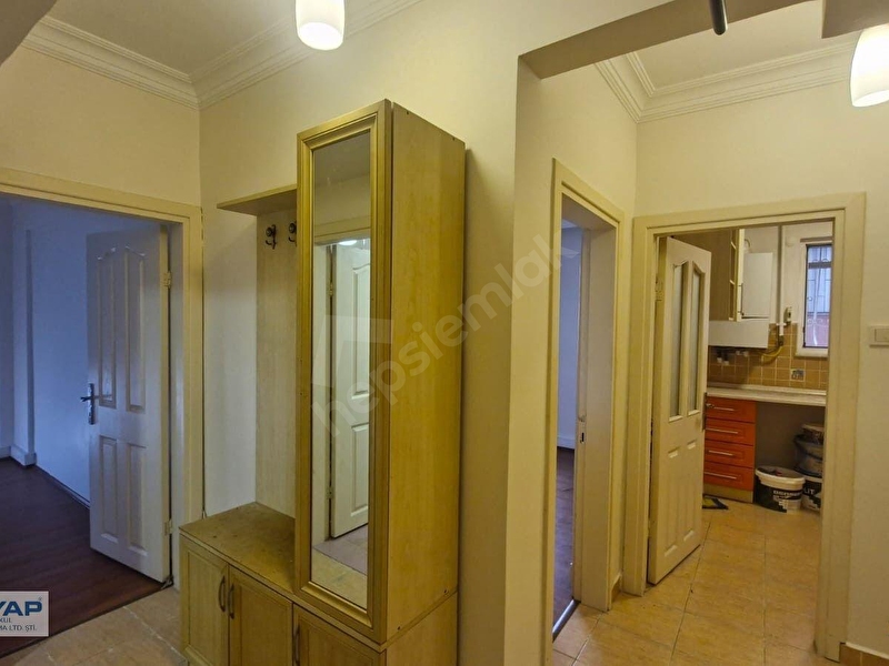 Mecidiyeköy'de Yüksek Giriş Kombili 2+1 Satılık Daire