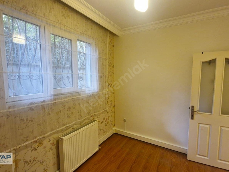 Mecidiyeköy'de Yüksek Giriş Kombili 2+1 Satılık Daire