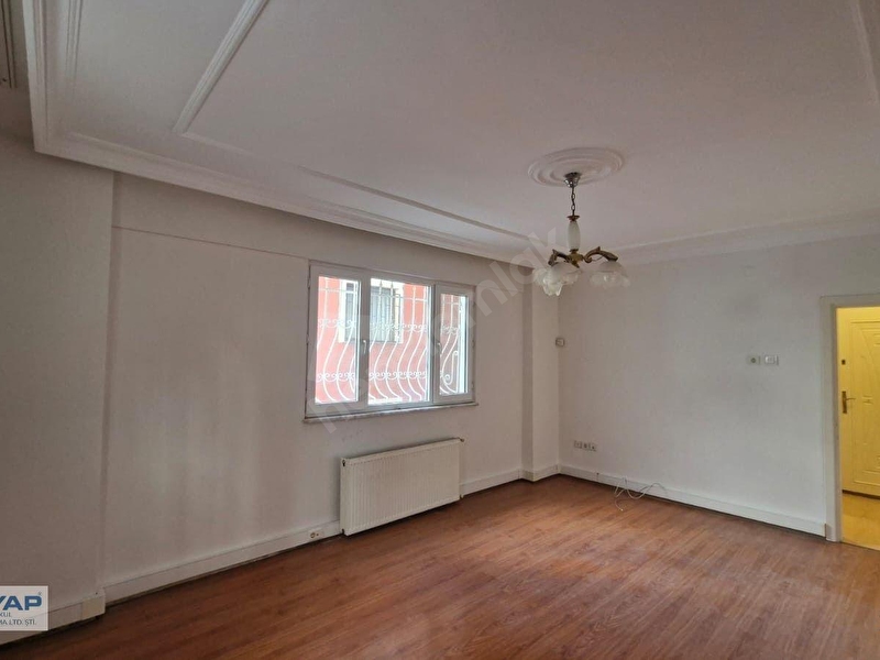 Mecidiyeköy'de Yüksek Giriş Kombili 2+1 Satılık Daire