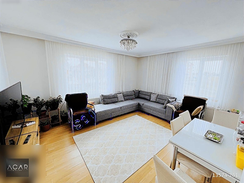 Acar emlak"tan 3+1 tam güney cephe son kat cadde üstü firsat