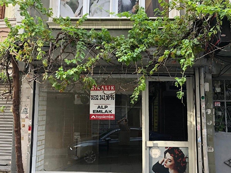 Odabaşi'nda 20m2 giriş+22m2 üst kat, dükkân