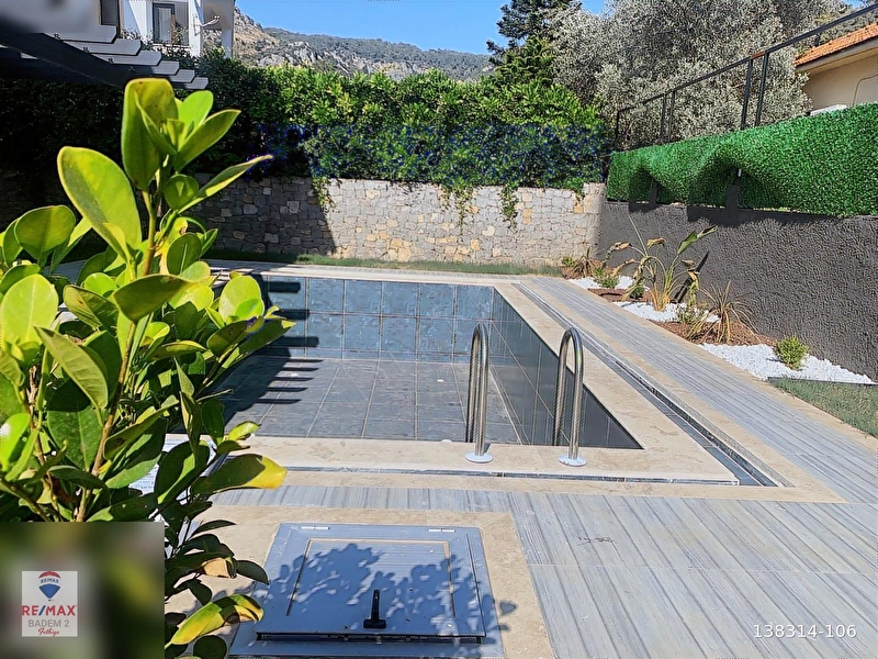 Göcek'te 200m2 4+1 mustaki̇l havuzlu yeni̇ lüks vi̇lla - remax'tan