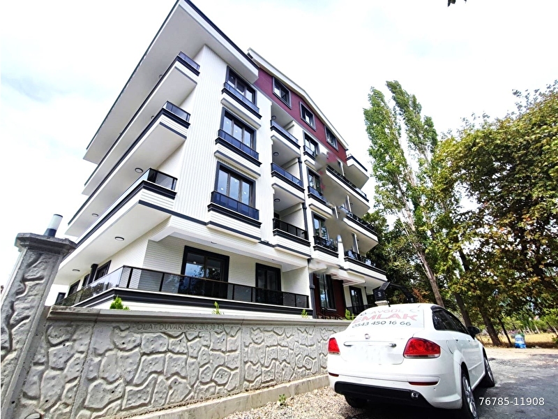 Aygül'den akçay'da sifir kat cephe seçenekli̇ doğa i̇le i̇ç i̇çe ön cephe ayri mutfak 2+1 satilik dai̇re