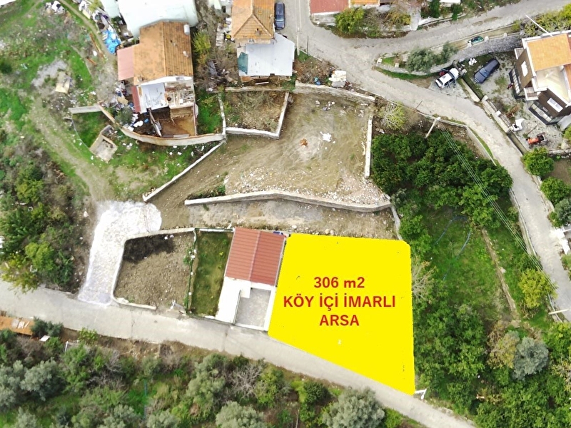 Menderes özdere cumhuriyet mah 306 m2 köyiçi i̇marlı arsa