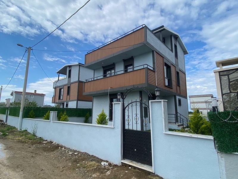 Satilik sifir vi̇lla ????