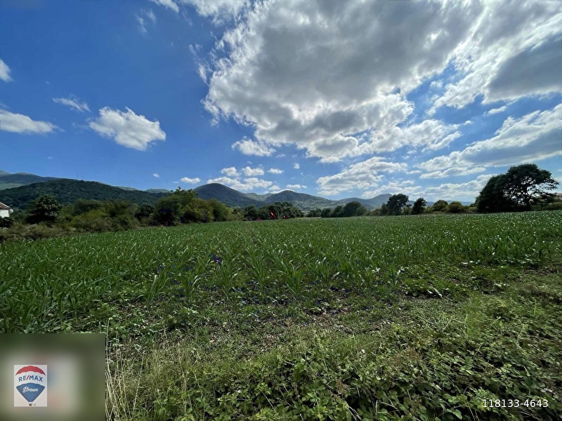 Kartepe şevkati̇ye de satilik arsa