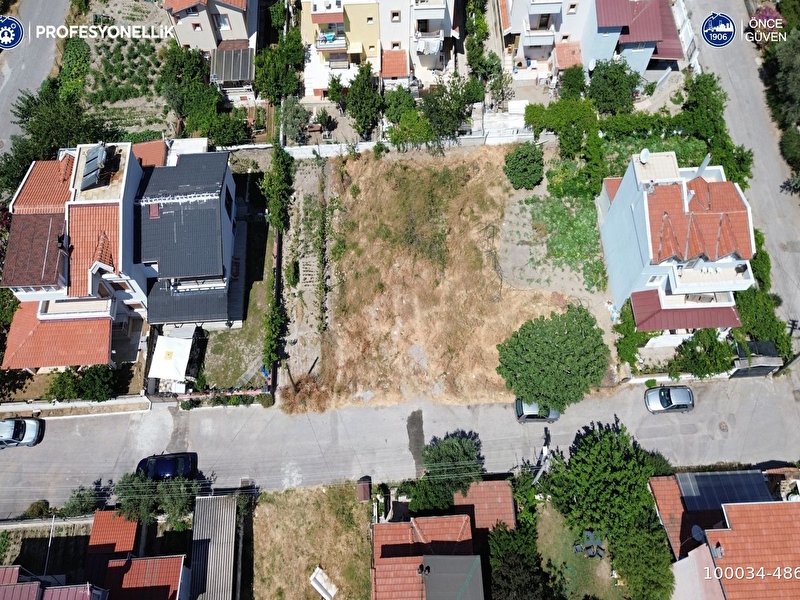 Karaburun mordoğan merkez'de villa i̇marlı 200 m2 arsa