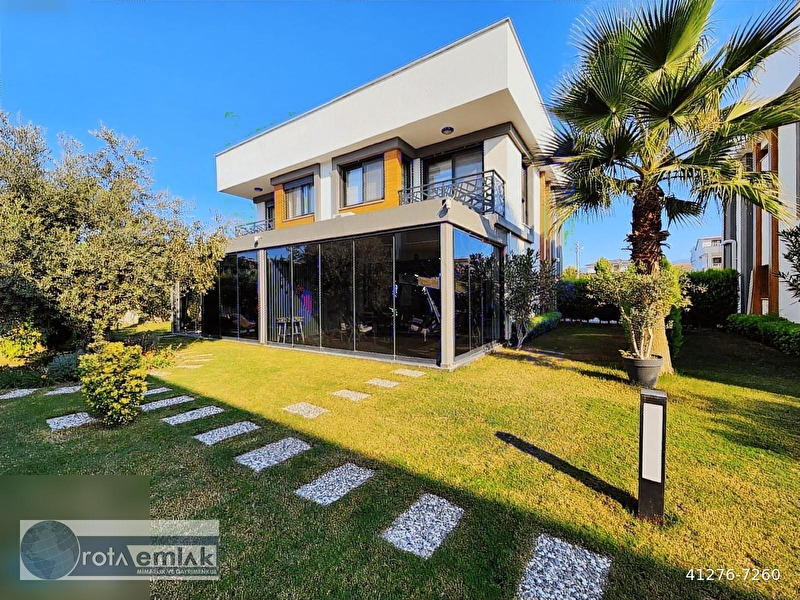Kuşadasi rota'dan muhteşem villa sizi bekliyor