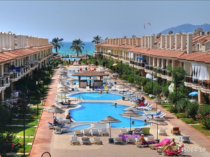 Fethiye, çalış'ta deniz sıfır 3+1 satılık daire