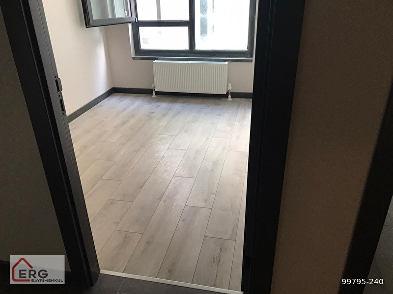 Cankaya   gazi̇osmanpaşa   mevki̇ yerde süper yapili nezi̇h oturumlu ki̇ralik  1+1