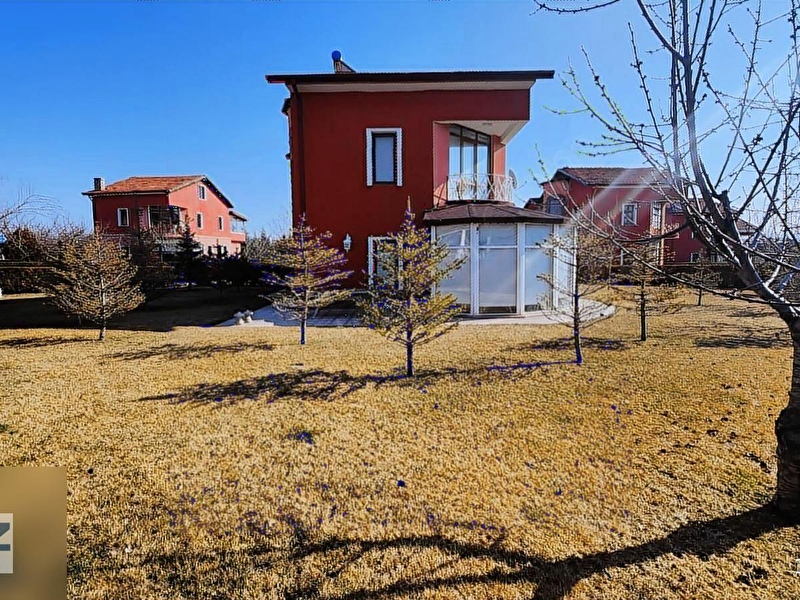 Gölbaşı nesibe aydın yakını tam müstakil eşyalı tripleks villa