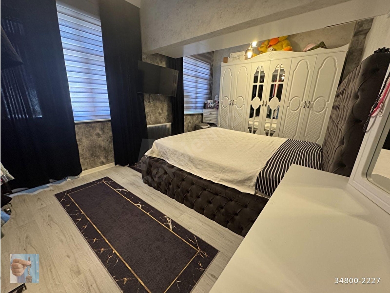 Yeni Asır Emlak'dan Geniş 1+1 Mastafsız Geniş Daire