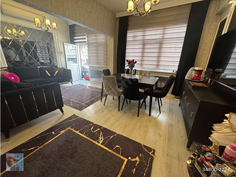 Yeni Asır Emlak'dan Geniş 1+1 Mastafsız Geniş Daire