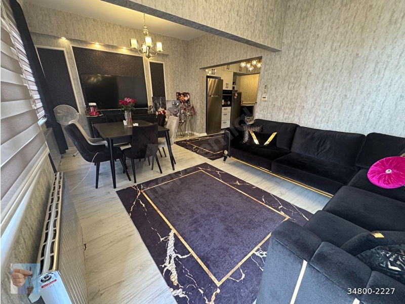 Yeni Asır Emlak'dan Geniş 1+1 Mastafsız Geniş Daire