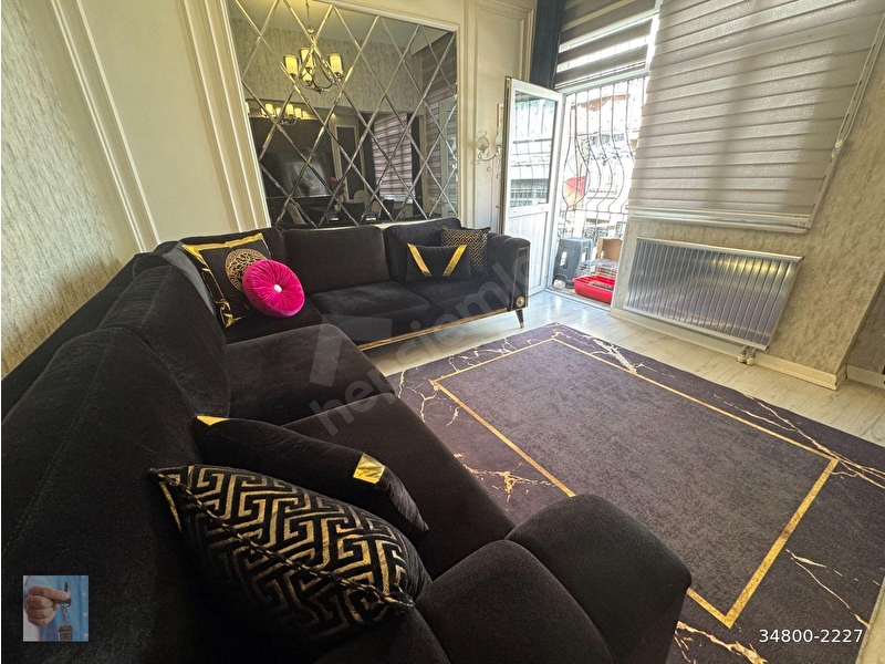 Yeni Asır Emlak'dan Geniş 1+1 Mastafsız Geniş Daire