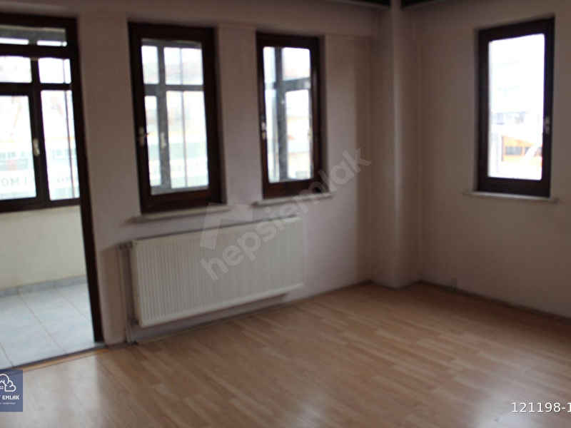 750 Tl Bolu Merkez Sumer Mahallesinde Kiralik 2 1 Daire