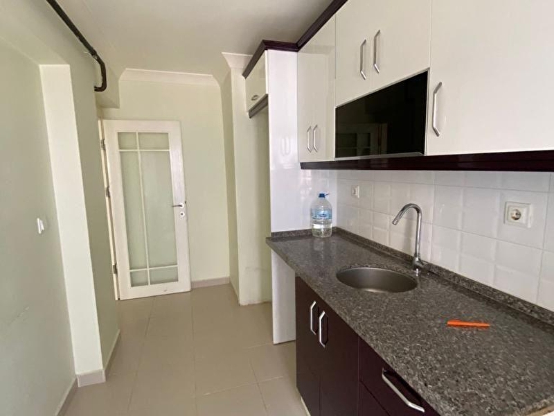 Gülşah gayri̇menkulden haci yusuf mahallesi̇nde 7 yillik  2+1 satilik dai̇re
