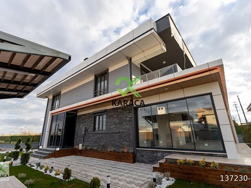 Karacadan karahüyük'te sıfır 5+1 harika villa