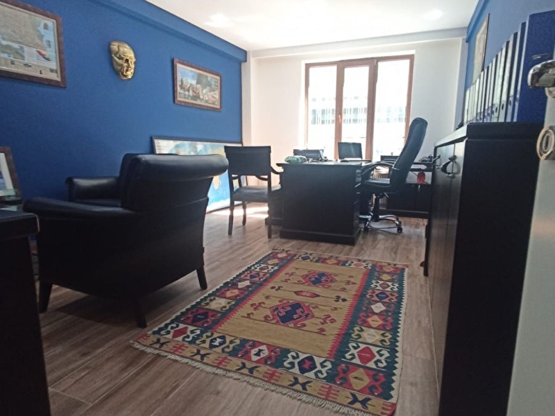 Hati̇ce kara'dan yeni̇ bağlarda  satilik rezi̇dans