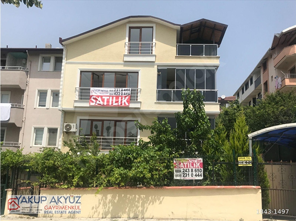 Akpinarin Gozde Merkezinde 2 1 Arakat Daire 1843 1497 Hurriyet Emlak