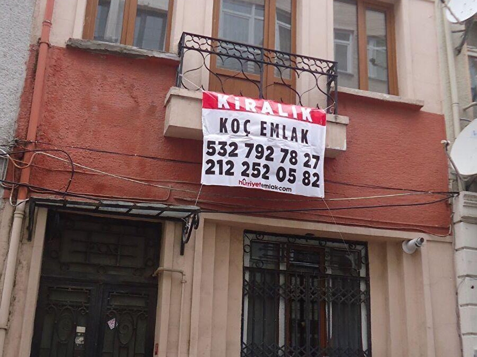 Asmali Kahveye 25 Metre Mustakil Rum Evi 50 M2 Bahceli Balkonlu 23301 840 Hurriyet Emlak