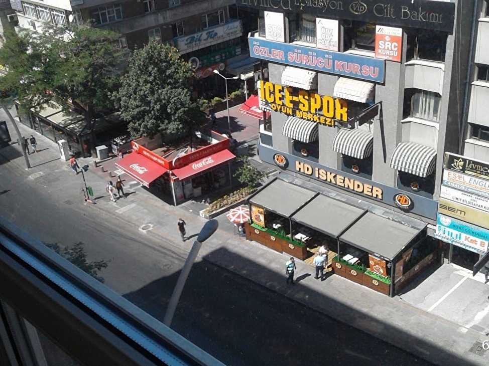 Mesrutiyet Caddesi On Cephe 60718 184 Hurriyet Emlak
