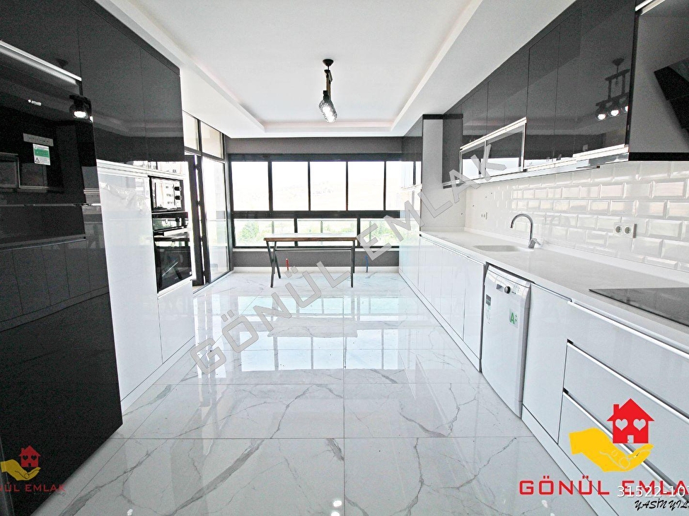 Cift Bloklu Site Konforunda 4 1 200m2 Megalux Tam Donanimli D 31522 10759 Hurriyet Emlak