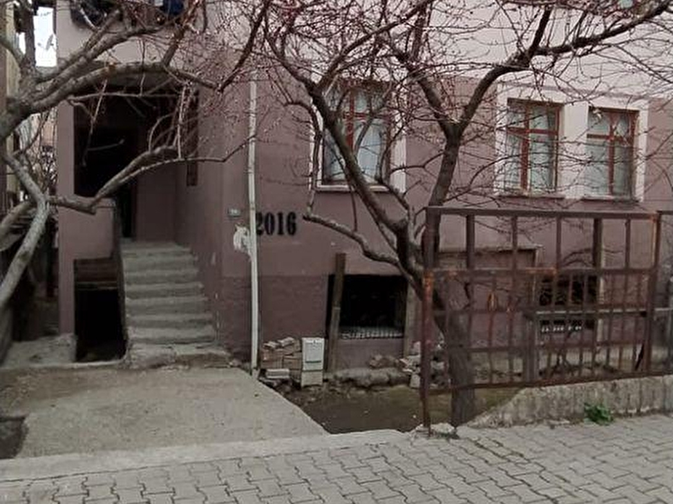 golden city emlak tan danisment te satilik 2 katli ev 122648 83 hurriyet emlak