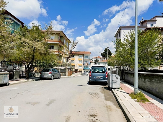 YAĞMUR GAYRİMENKULDEN KOMPLE SATILIK 4 DAİRELİ BİNA | - Görsel 3