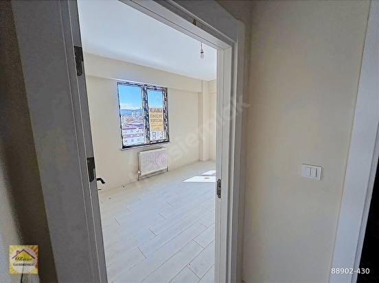 ÖZEVİMDEN TAŞKÖPRÜ YOLU HEDEF APARTMANINDA ARAKAT DAİRE - Görsel 11