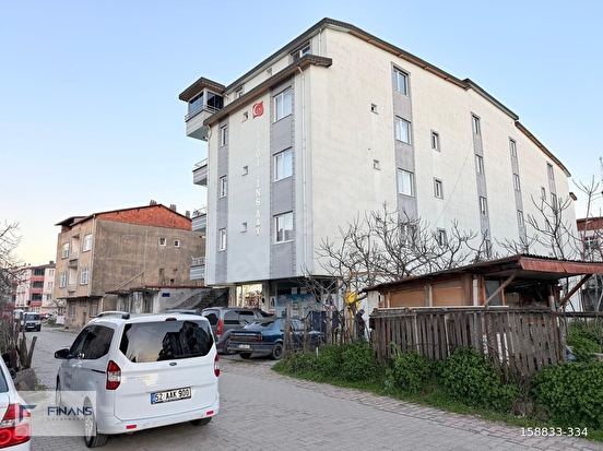 FİNANSTAN BAYRAMCADA DOLMUŞ HATTI ÜZERİNDE SATILIK 2+1 FIRSATI - Görsel 1