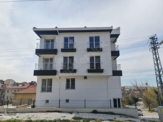 ARISOY EMLAKTAN 350 EVLER MAHALLESİNDE SATILIK ARA KAT 1+1 DAİRE - Görsel 1