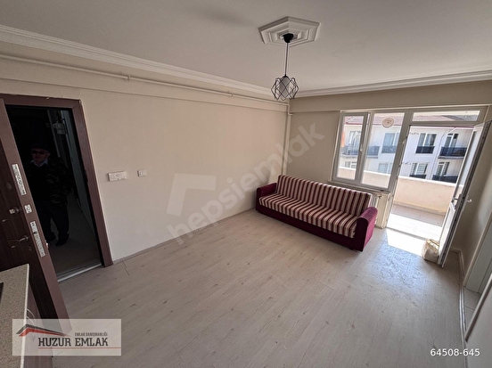 ŞÜKRÜPAŞA MAH SATILIK DAİRE 1+1 50 M2 BALKONLU ARA KAT OTOPARKLI - Görsel 6