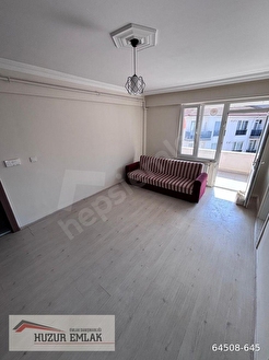 ŞÜKRÜPAŞA MAH SATILIK DAİRE 1+1 50 M2 BALKONLU ARA KAT OTOPARKLI - Görsel 5