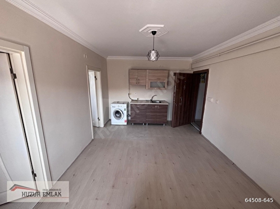 ŞÜKRÜPAŞA MAH SATILIK DAİRE 1+1 50 M2 BALKONLU ARA KAT OTOPARKLI - Görsel 3