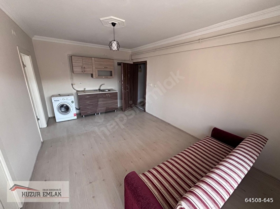 ŞÜKRÜPAŞA MAH SATILIK DAİRE 1+1 50 M2 BALKONLU ARA KAT OTOPARKLI - Görsel 2