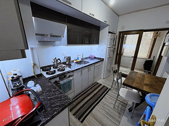 HÜRRİYET ORTA OKULU YANINDA SATILIK ORTA KAT 3+1 BAKIMLI DAİRE - Görsel 14